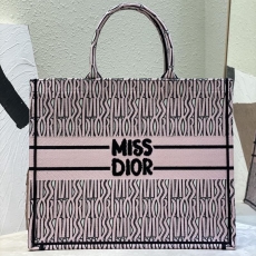 Christian Dior Shopping Bags